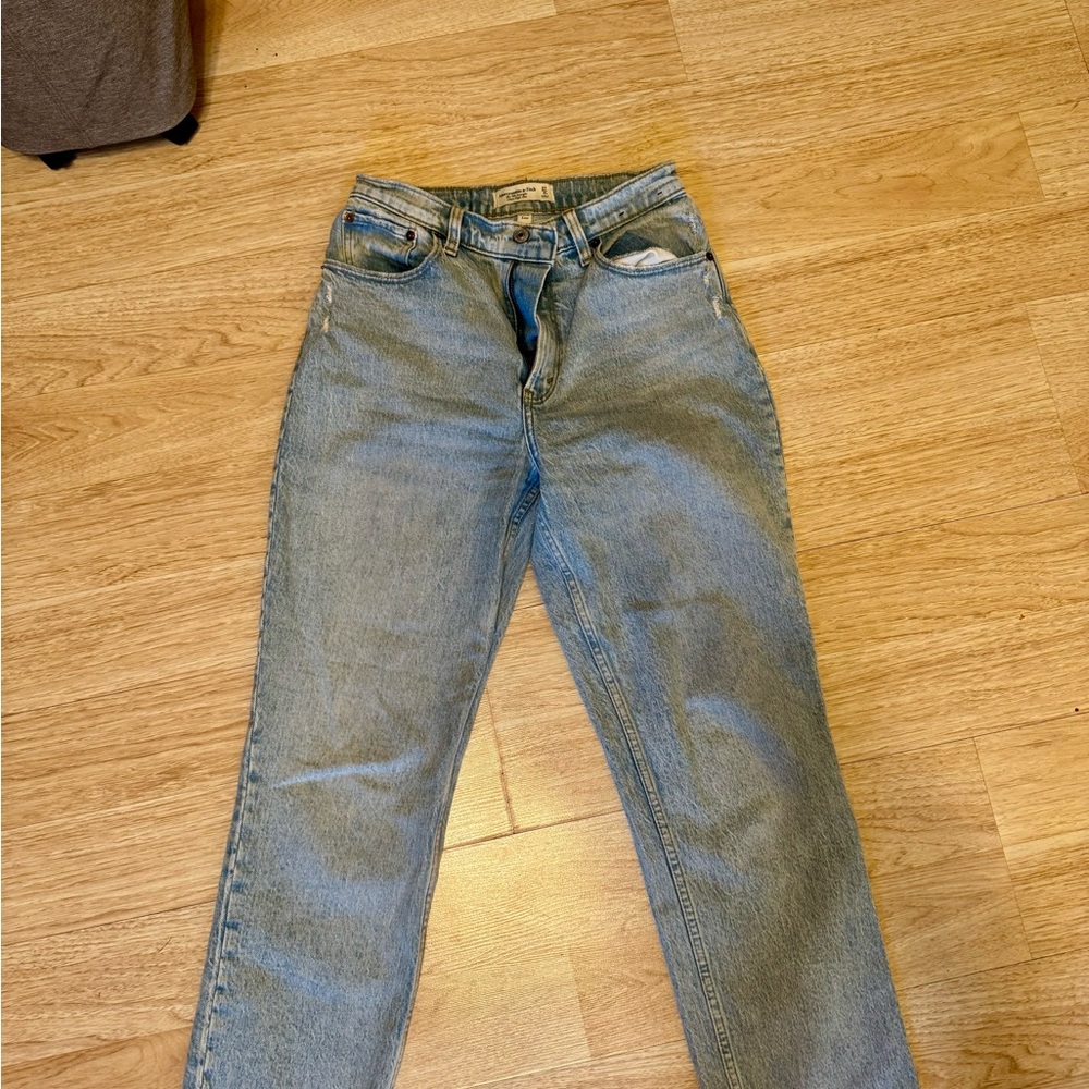 Abercrombie 90’s straight ultra high rise